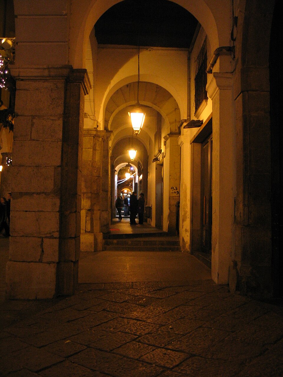 Cava-de-Tirreni-portici